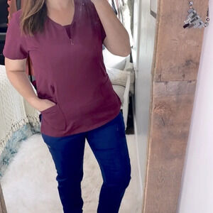 Marilyn Monroe by Medi Chic burgundy Nurses scrub top size medium